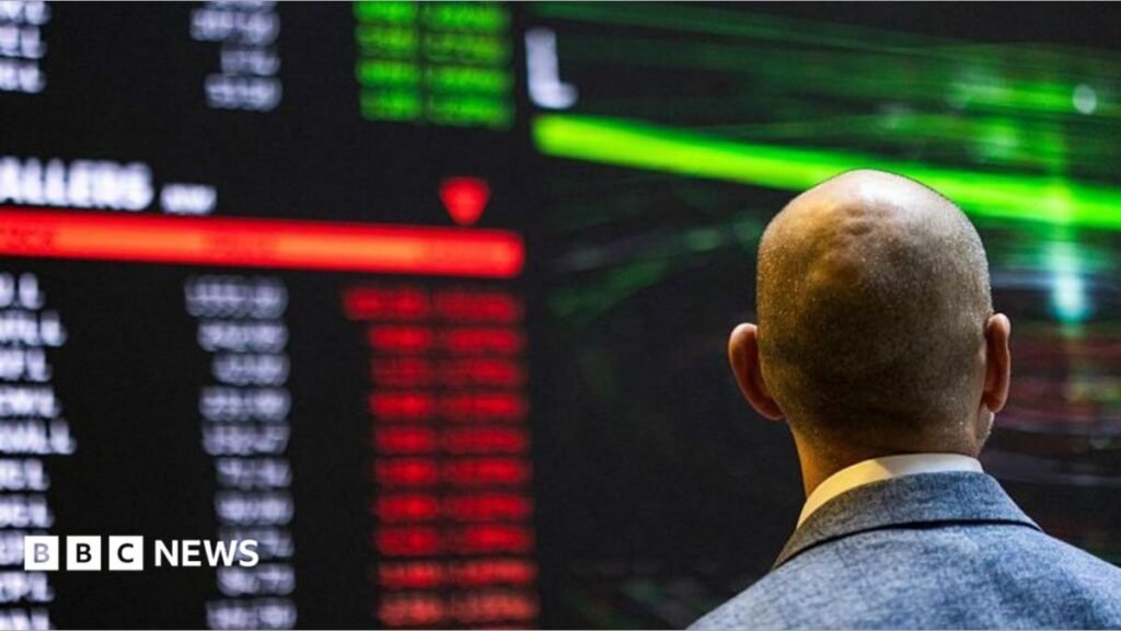 US long-term borrowing costs ease after government steps in US long-term borrowing costs ease after government steps in