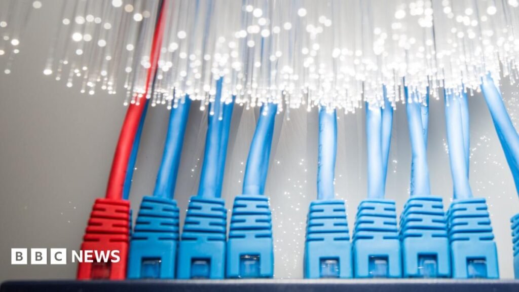 Data centres: Developers hope fibre optics will cut power use Data centres: Developers hope fibre optics will cut power use
