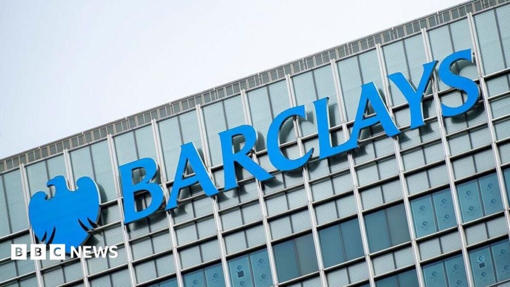 Thousands of Barclays staff make return-to-office demands