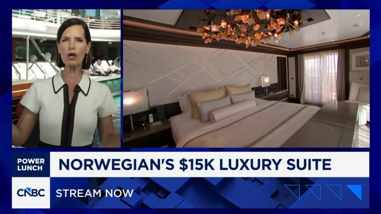 Cruise lines chase luxury travelers with bigger, pricier suites Cruise lines chase luxury travelers with bigger, pricier suites