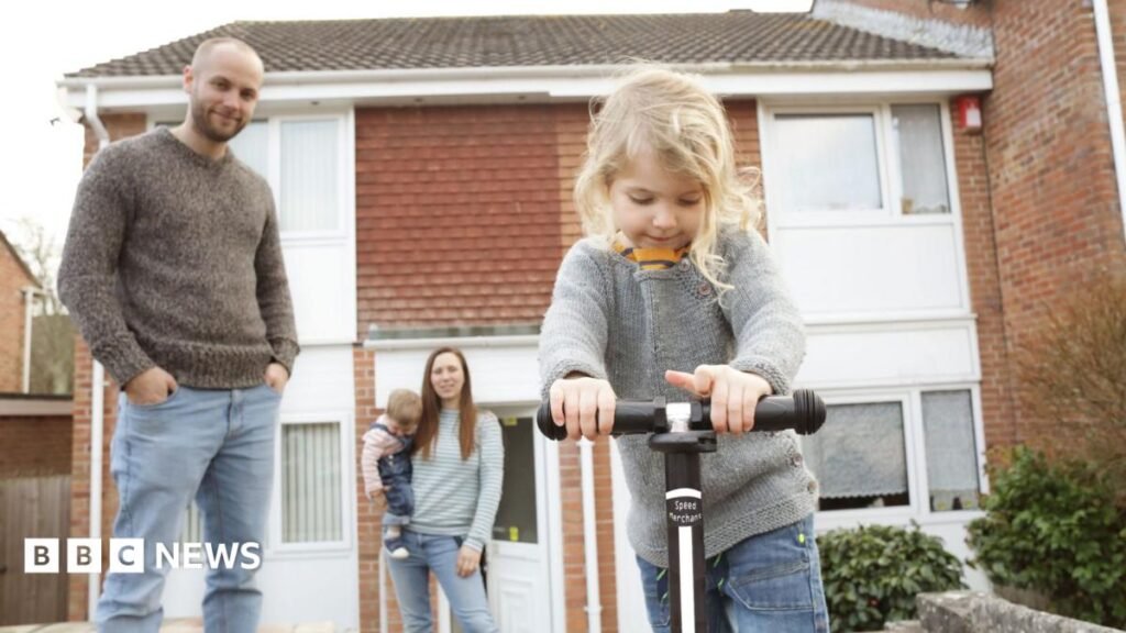 ‘Painful’ years head, think tanks warn, as living standards set to fall